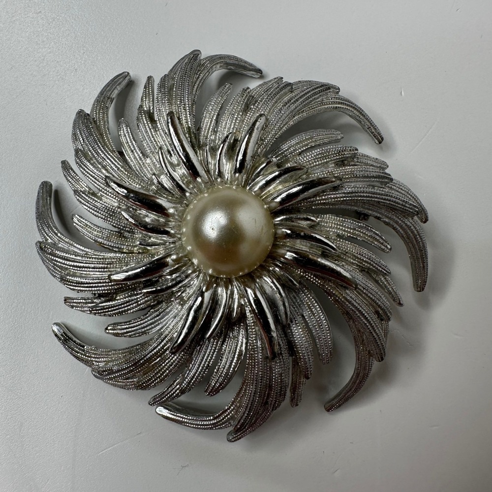 Vintage Sarah Coventry Pinwheel Brooch Silver Tone Faux Pearl Swirl Sunburst Pin
